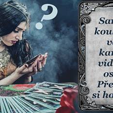 Sandra kouká na vaší kartu a vidí váš osud. Přečtěte si ho!